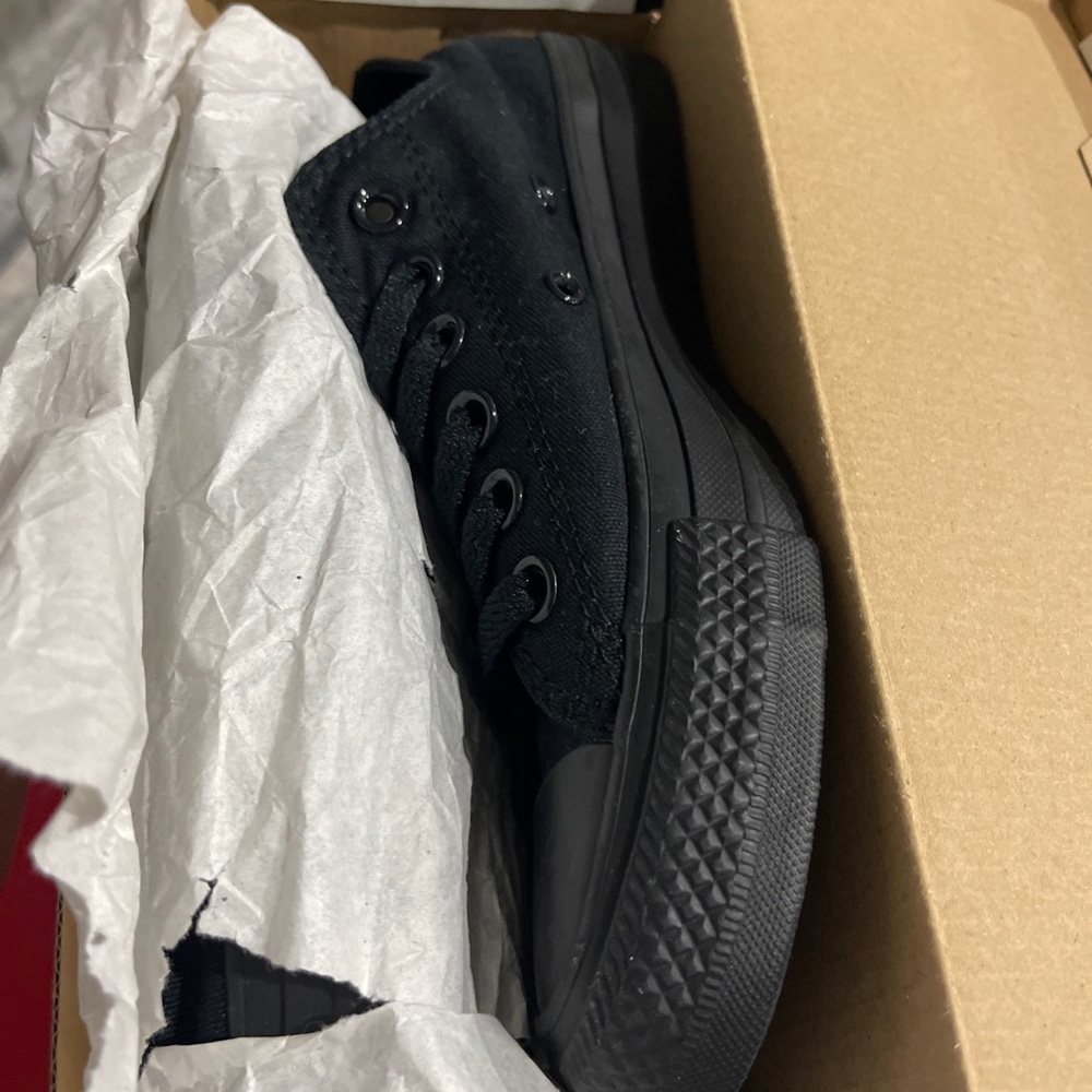 Size 6.5 Women 37 EUR - Converse Chuck Taylor All-Star Mono Low Top - Black